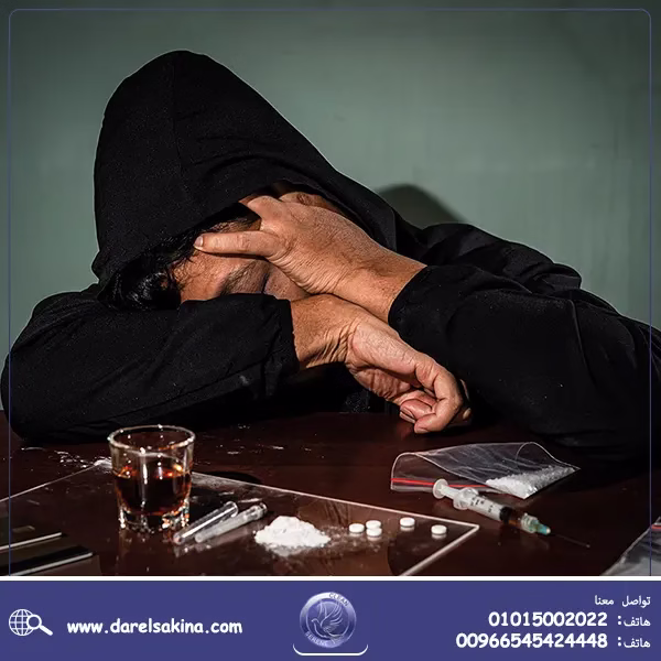 ما هي العلامات الجسدية تكشف وجود مدمن مخدرات في المنزل؟